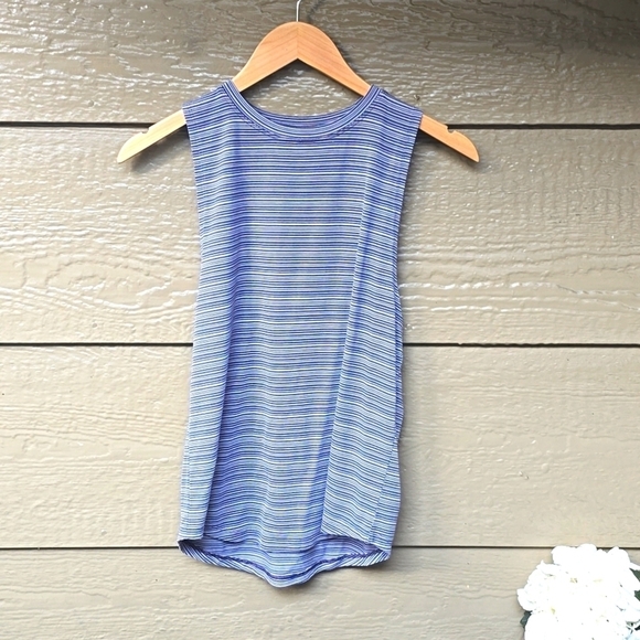 Athleta Cloudlight Striped Muscle Tank Top Size XS 657799 - Picture 7 of 10